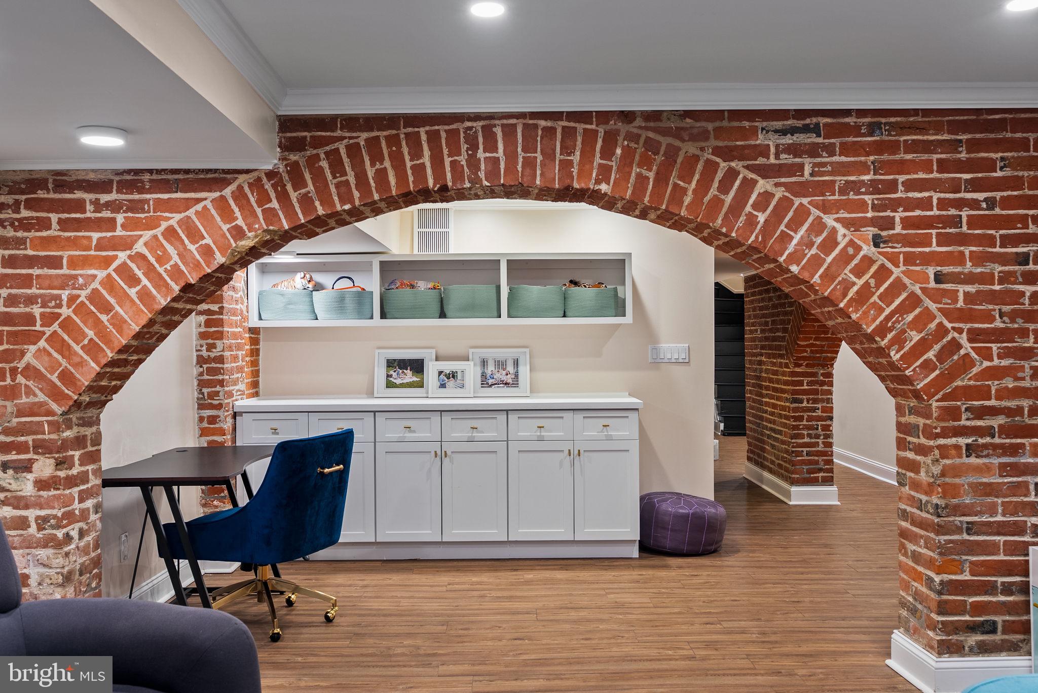 WASHINGTON SQ WEST - Residential