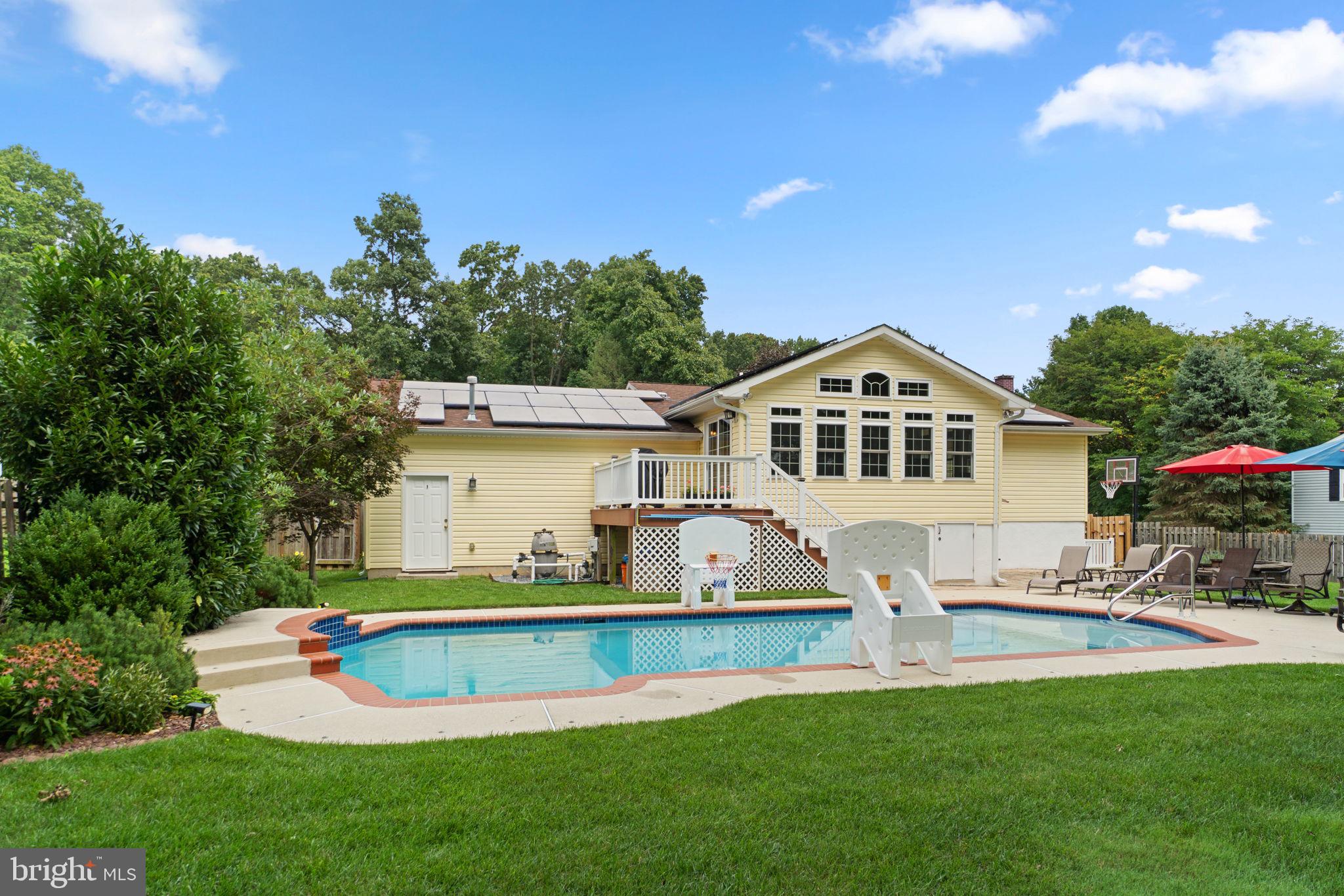 5902 LAWRENCE DRIVE
