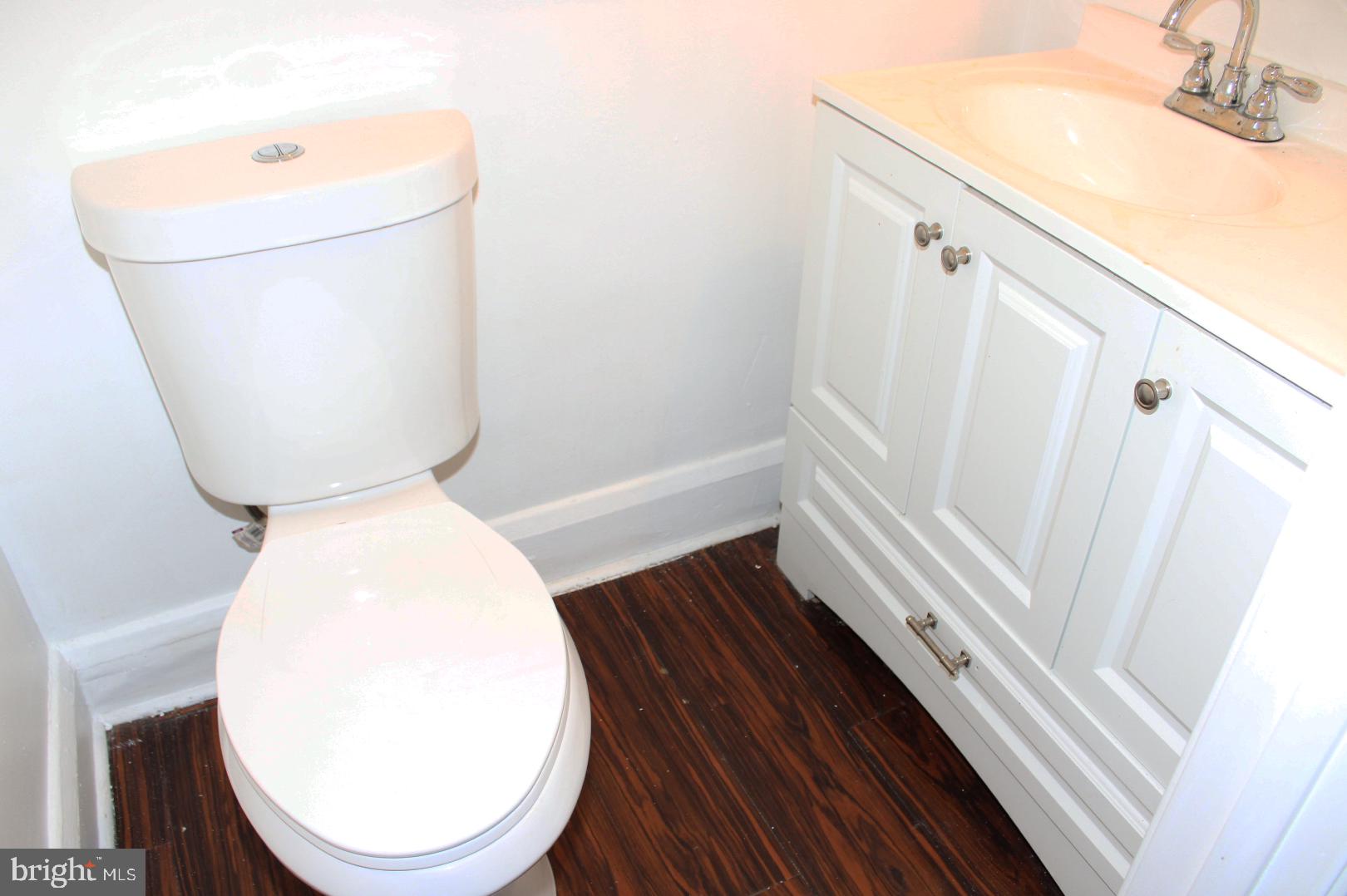 BELAIR-EDISON - Residential Lease