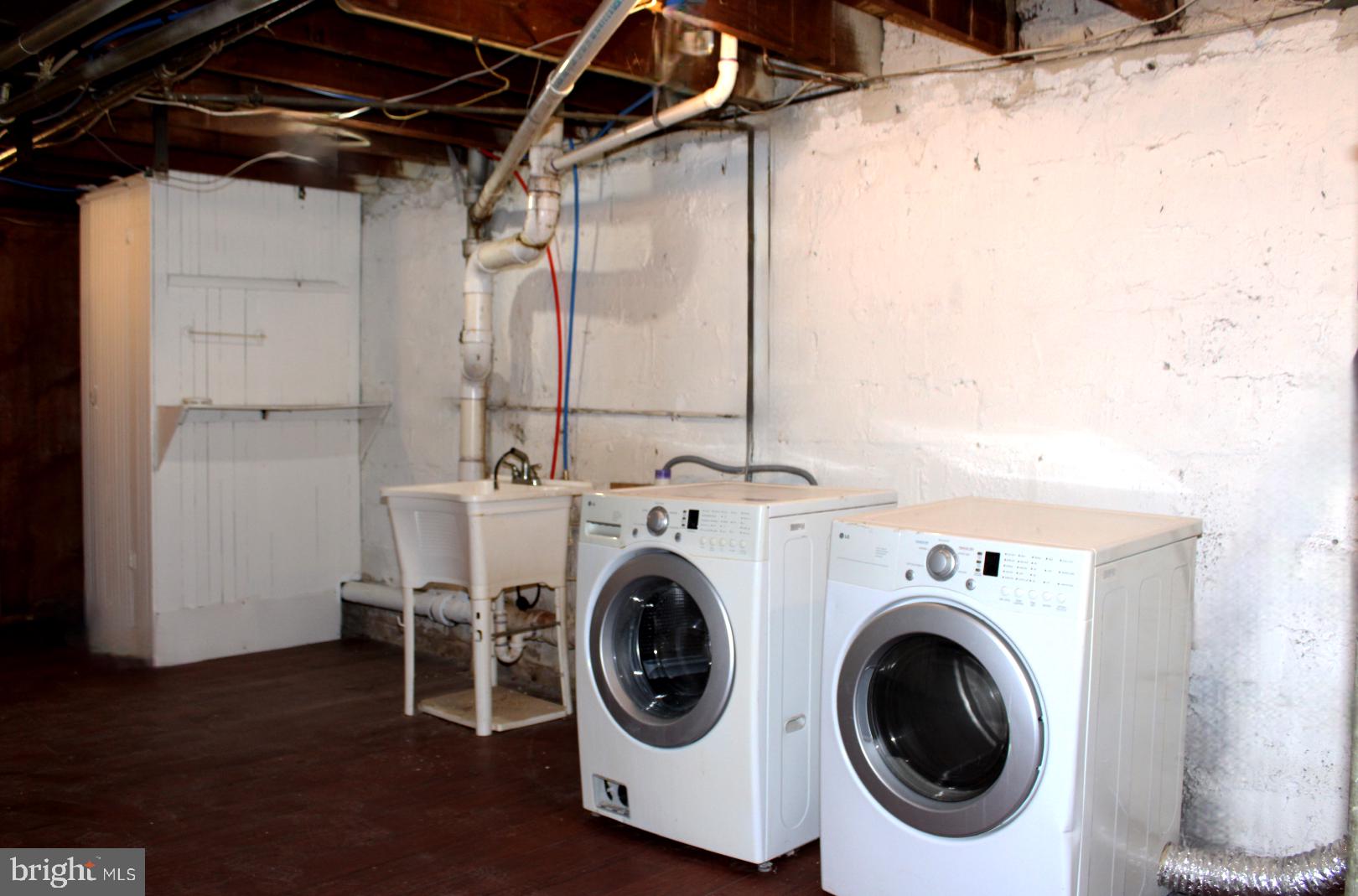 BELAIR-EDISON - Residential Lease