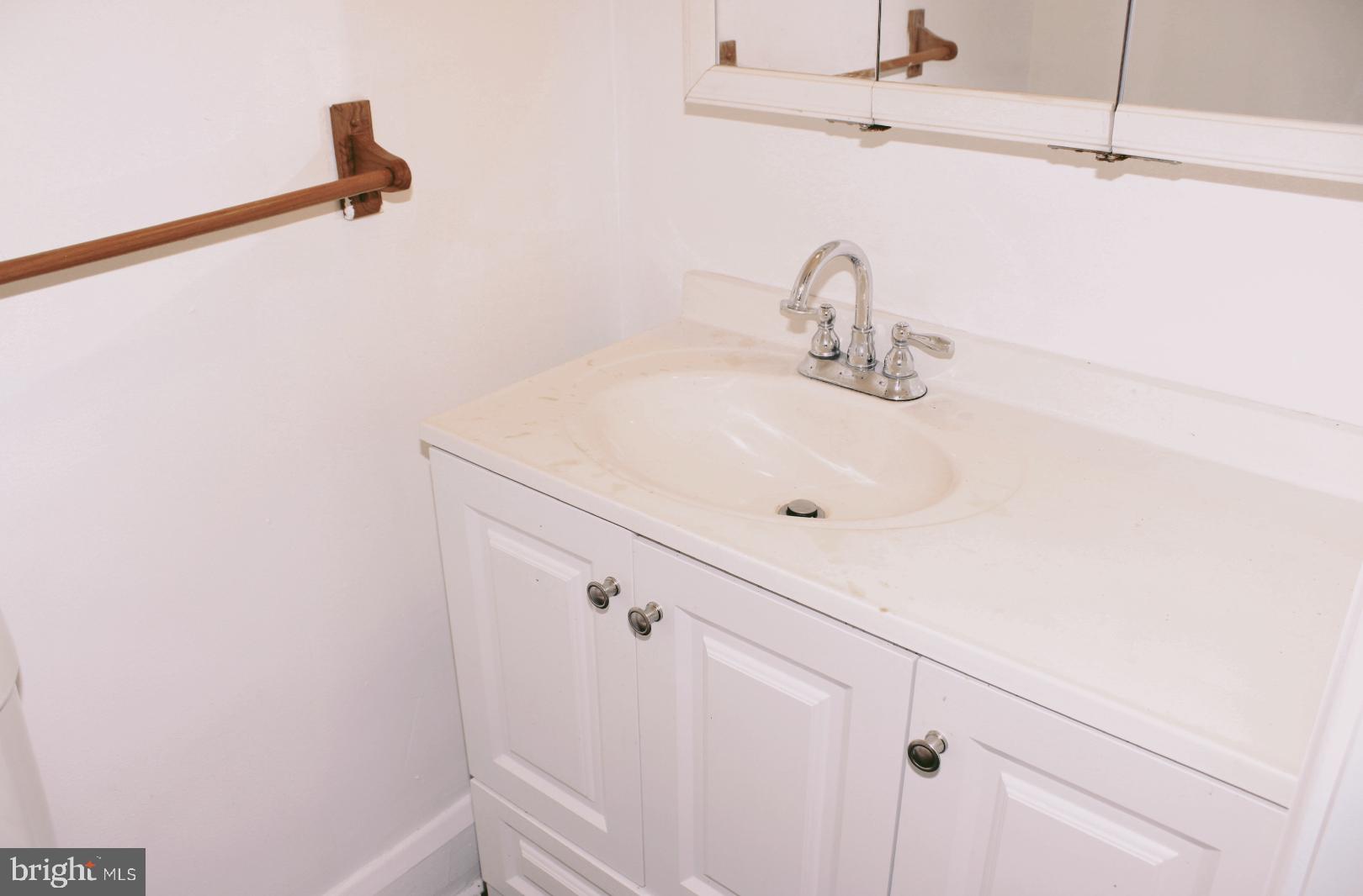 BELAIR-EDISON - Residential Lease