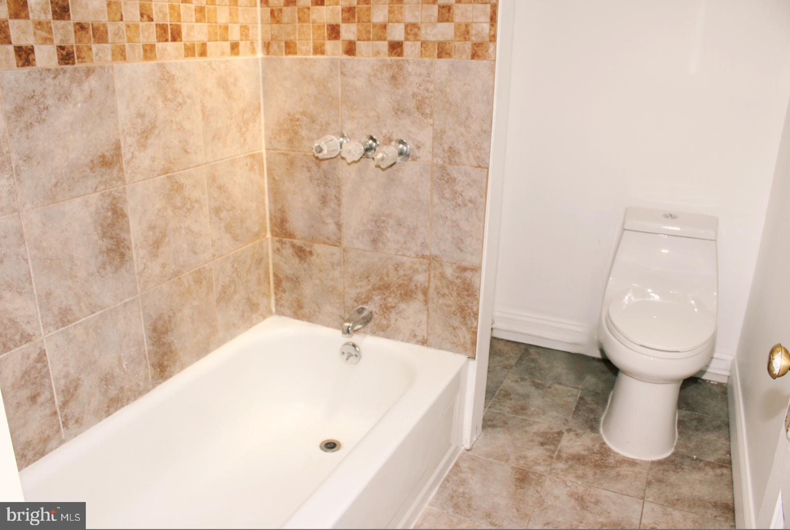 BELAIR-EDISON - Residential Lease