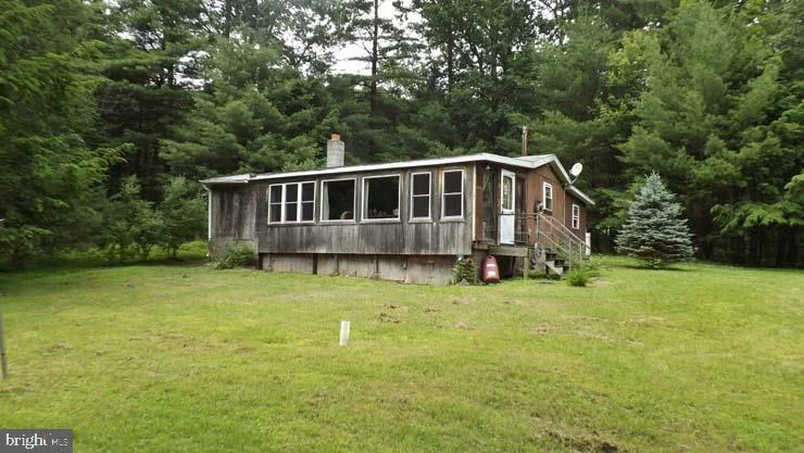 78 Treeleaf Road, Milroy, PA 17063