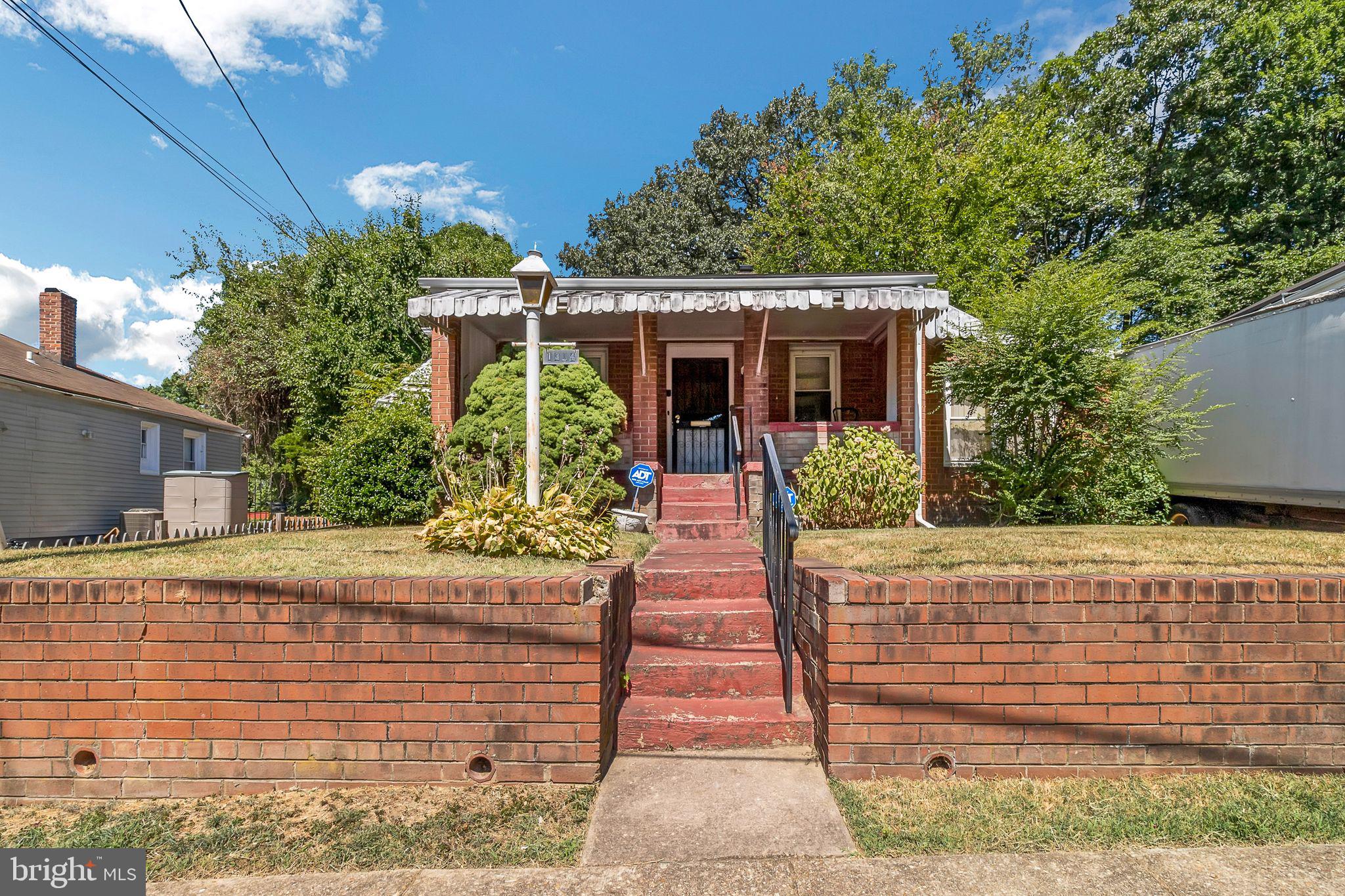 CHAPEL OAKS - Residential