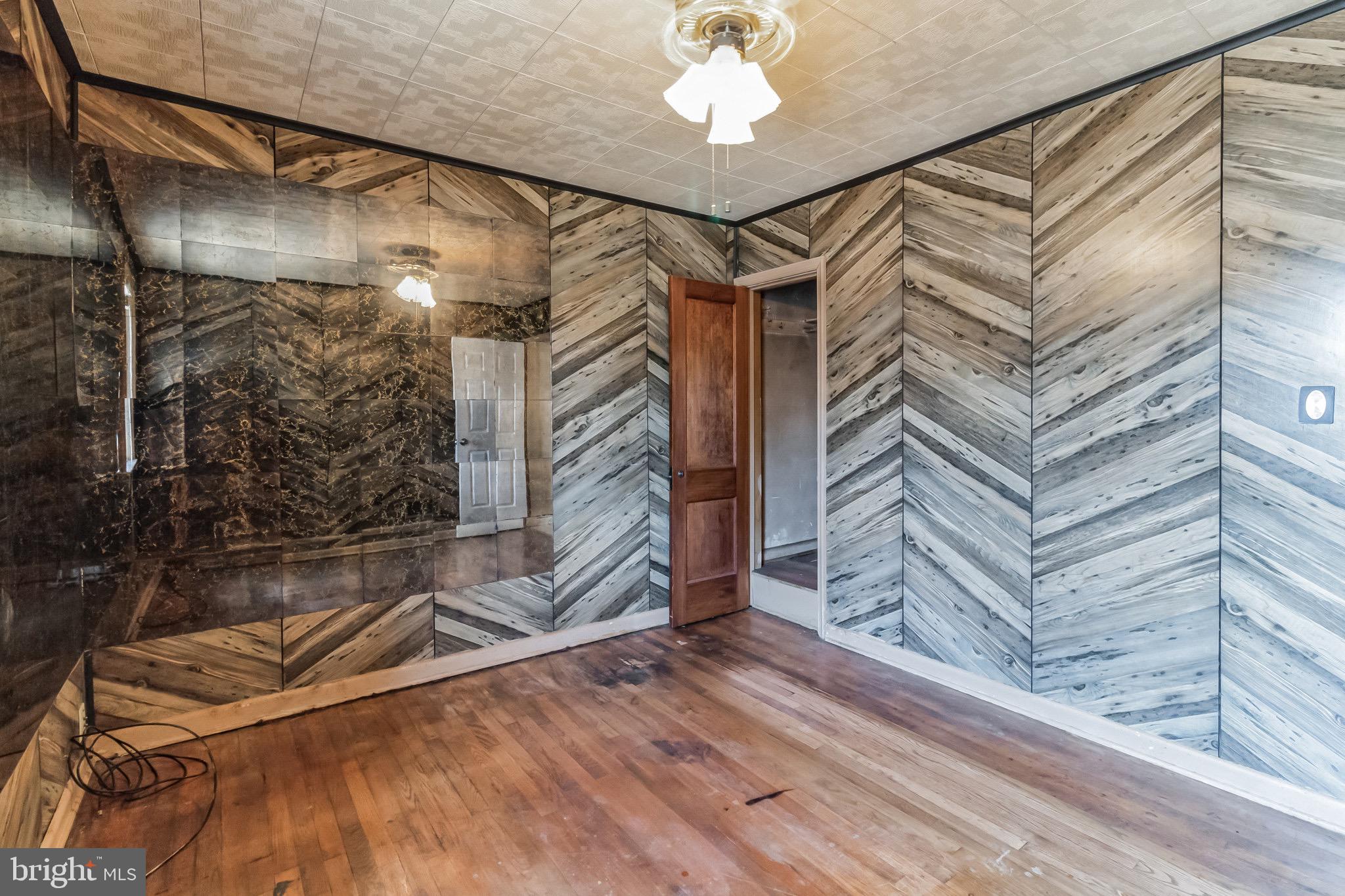 CHAPEL OAKS - Residential