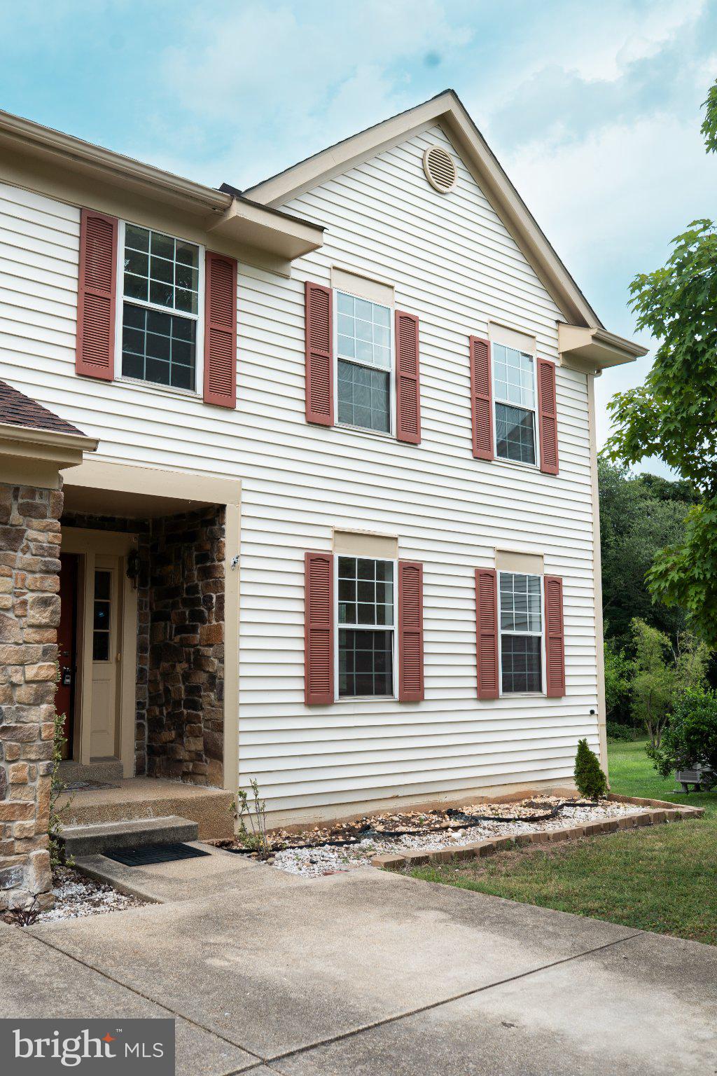 7906 KARA COURT