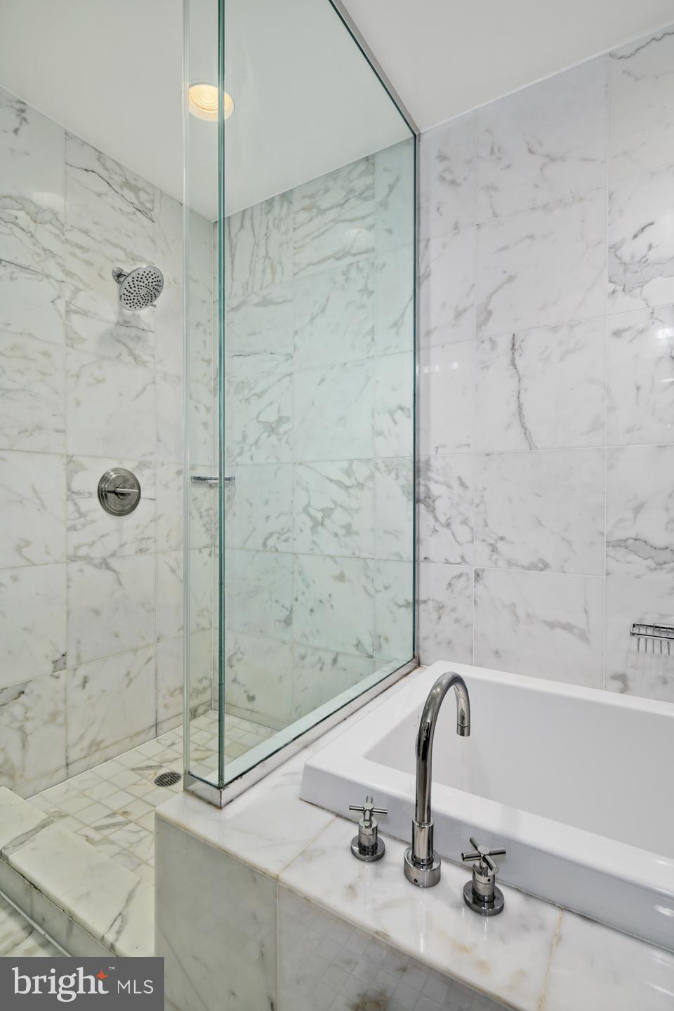 PENN SQUARE - Residential