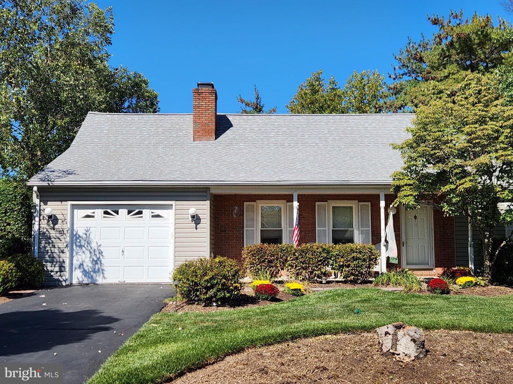 Photo of 43 June Drive, HATFIELD, PA 19440 (MLS # PAMC2158068)