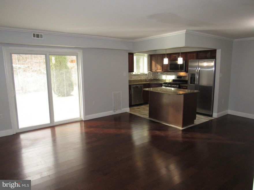 This Move in Ready ground level condo is Ready for immediate occupancy!! Offering 2 bedrooms with 2 full baths, All utilities included in Rent!! Community offers swimming pool, storage and washer/dryer in building!!   Bus access right outside of community! Metro access. Minutes away from I-95!!