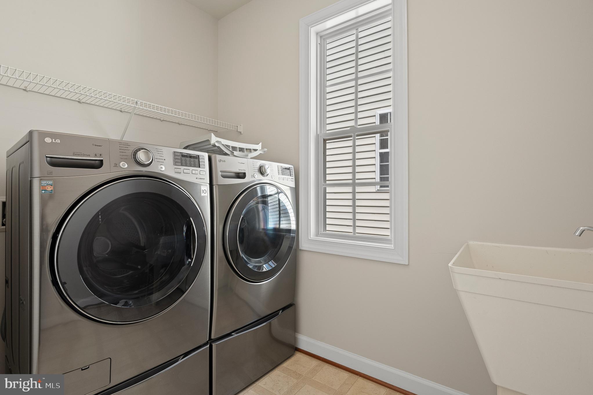 PORT POTOMAC - Residential