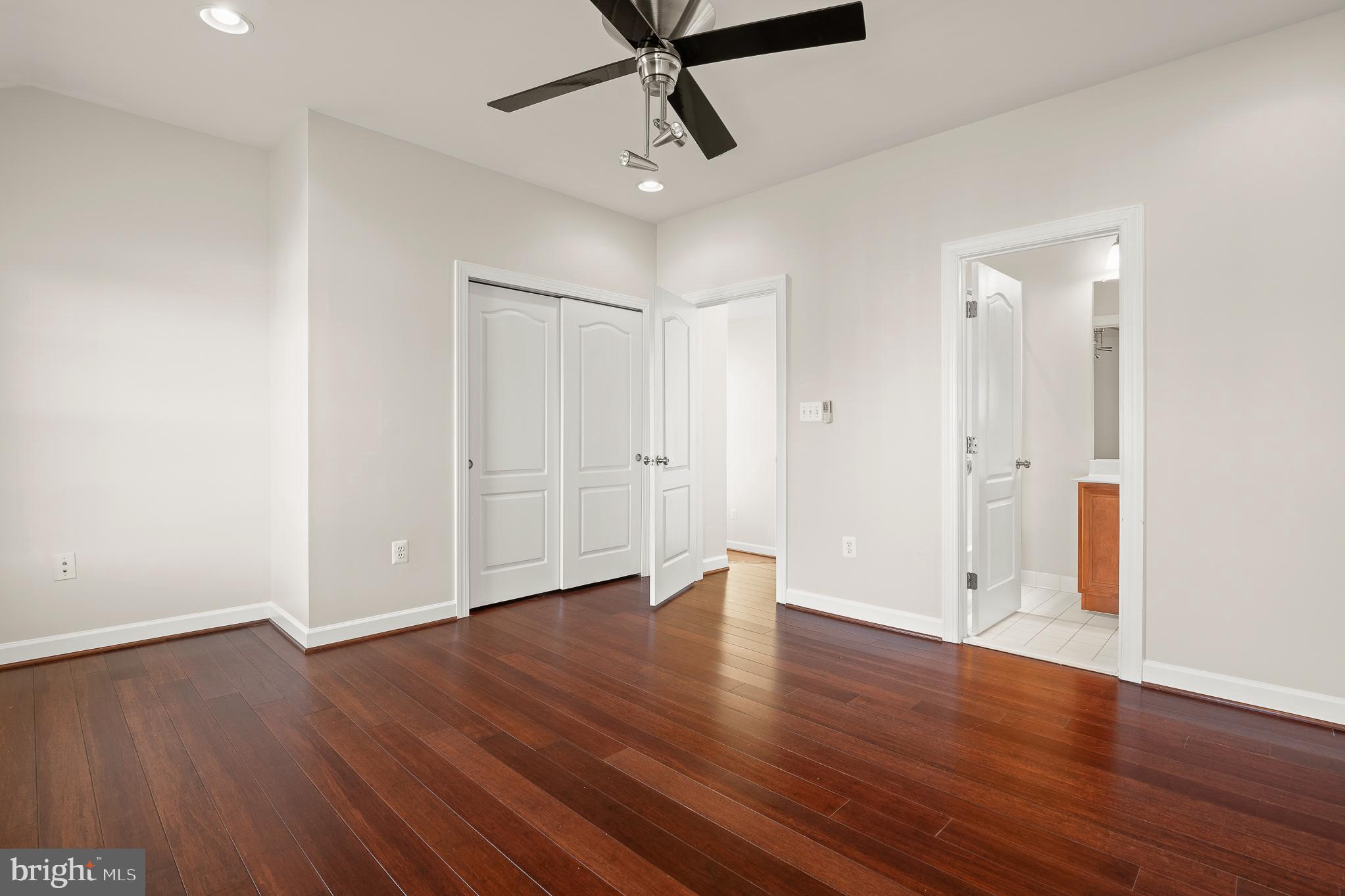 PORT POTOMAC - Residential