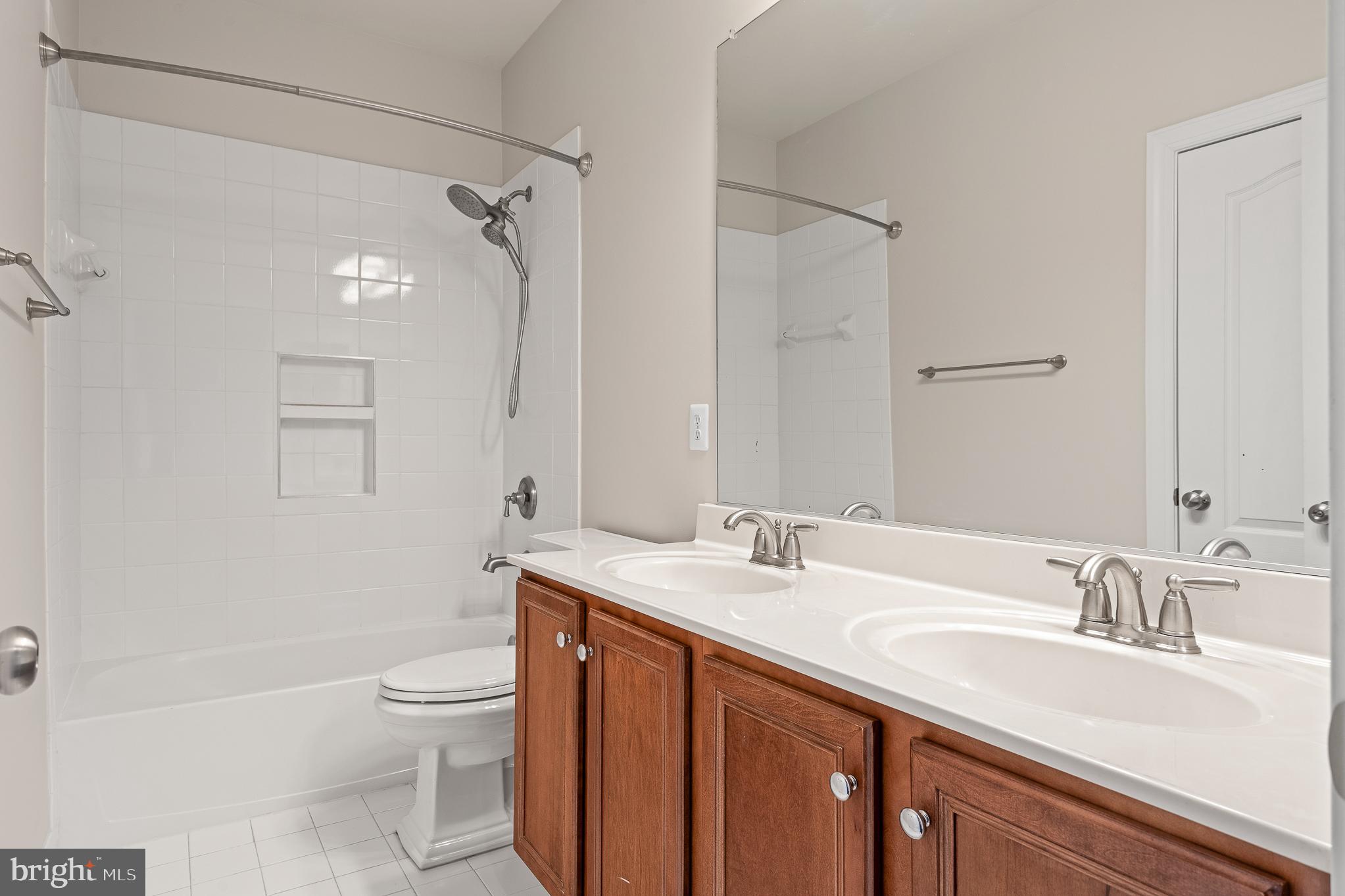 PORT POTOMAC - Residential