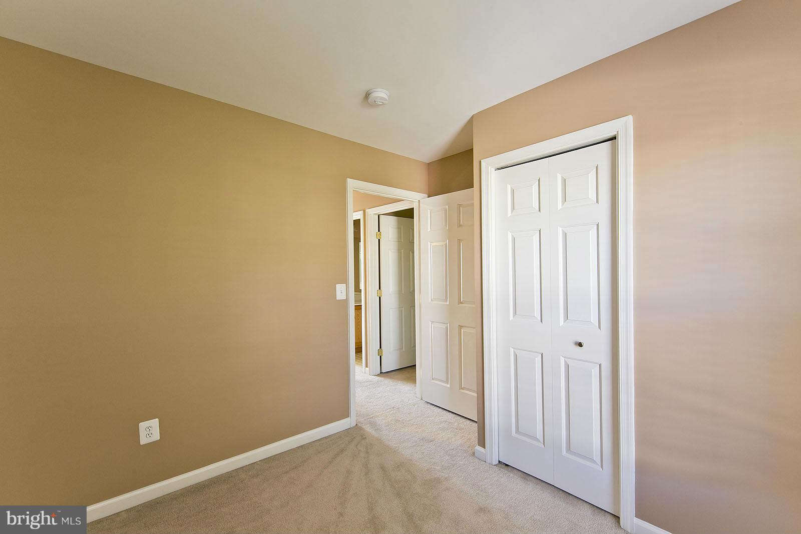 LAKELAND PLACE - Residential