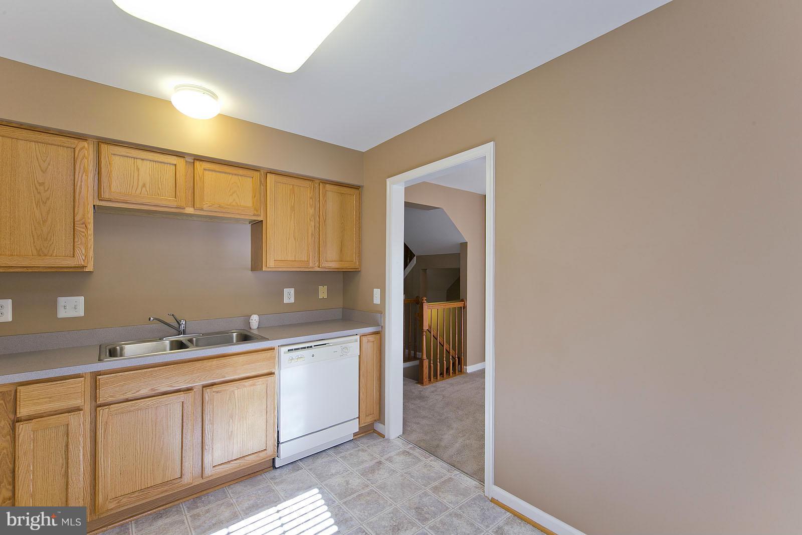 LAKELAND PLACE - Residential