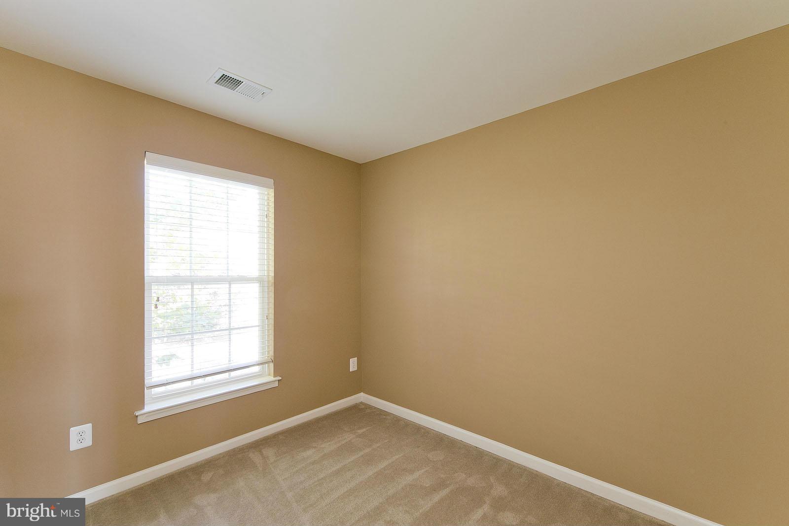 LAKELAND PLACE - Residential