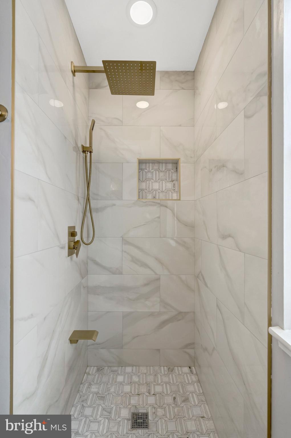 FRANKLIN FARM - Residential