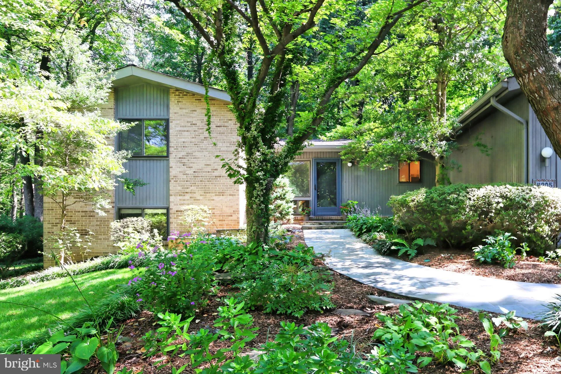 4305 Wakefield Drive, Annandale, VA 22003