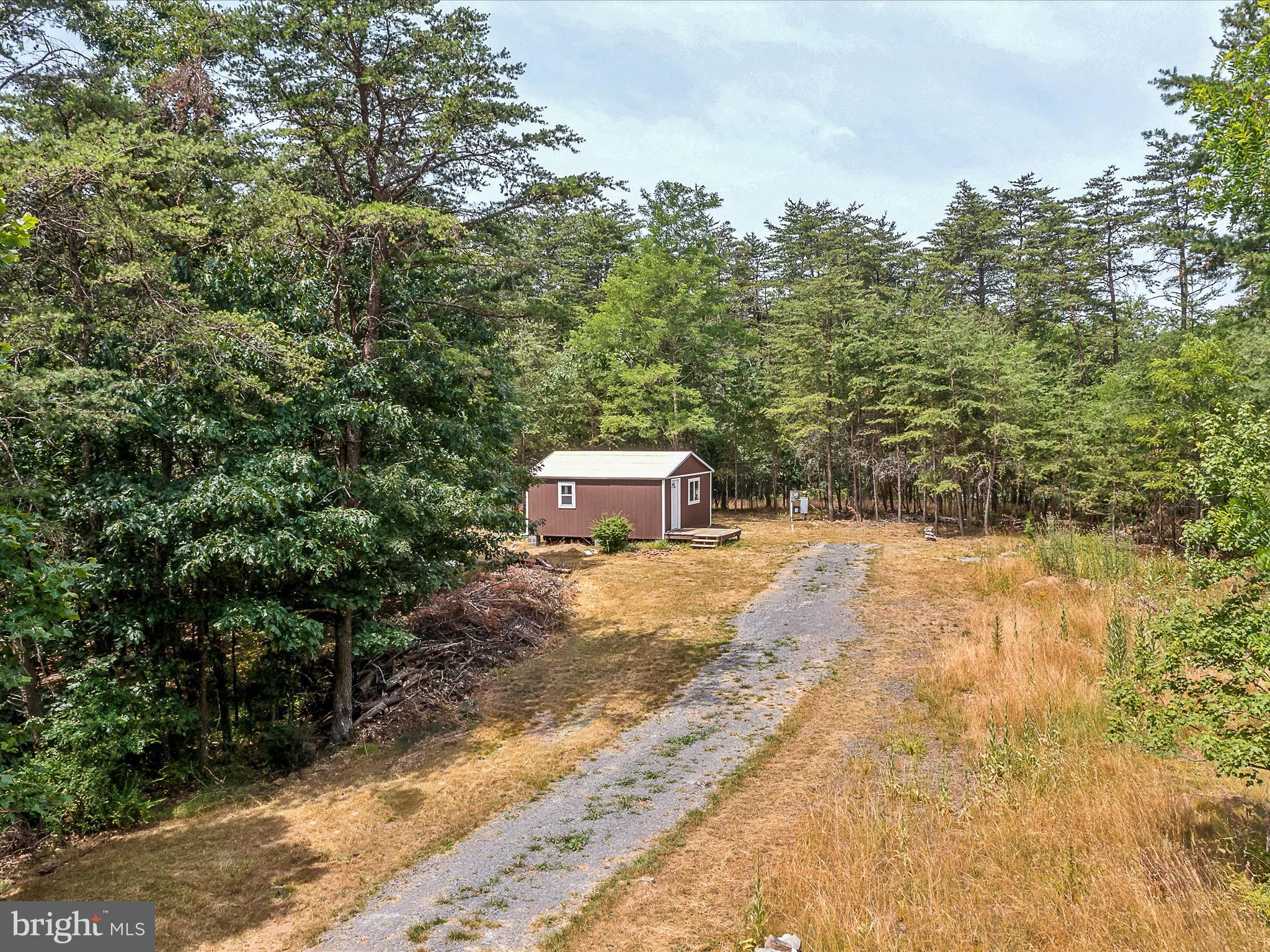 DEER SPRING WOODS - Land