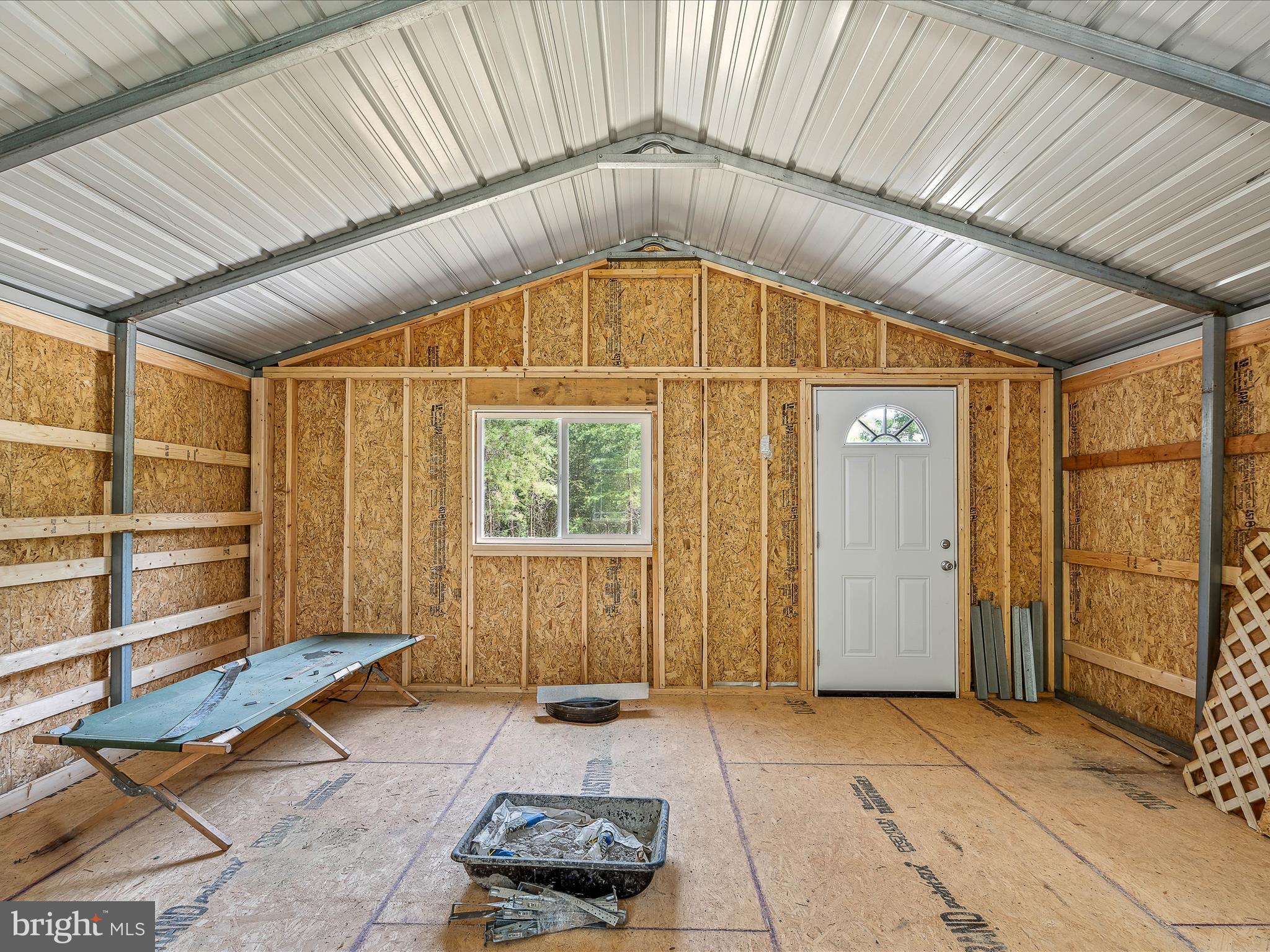 DEER SPRING WOODS - Land