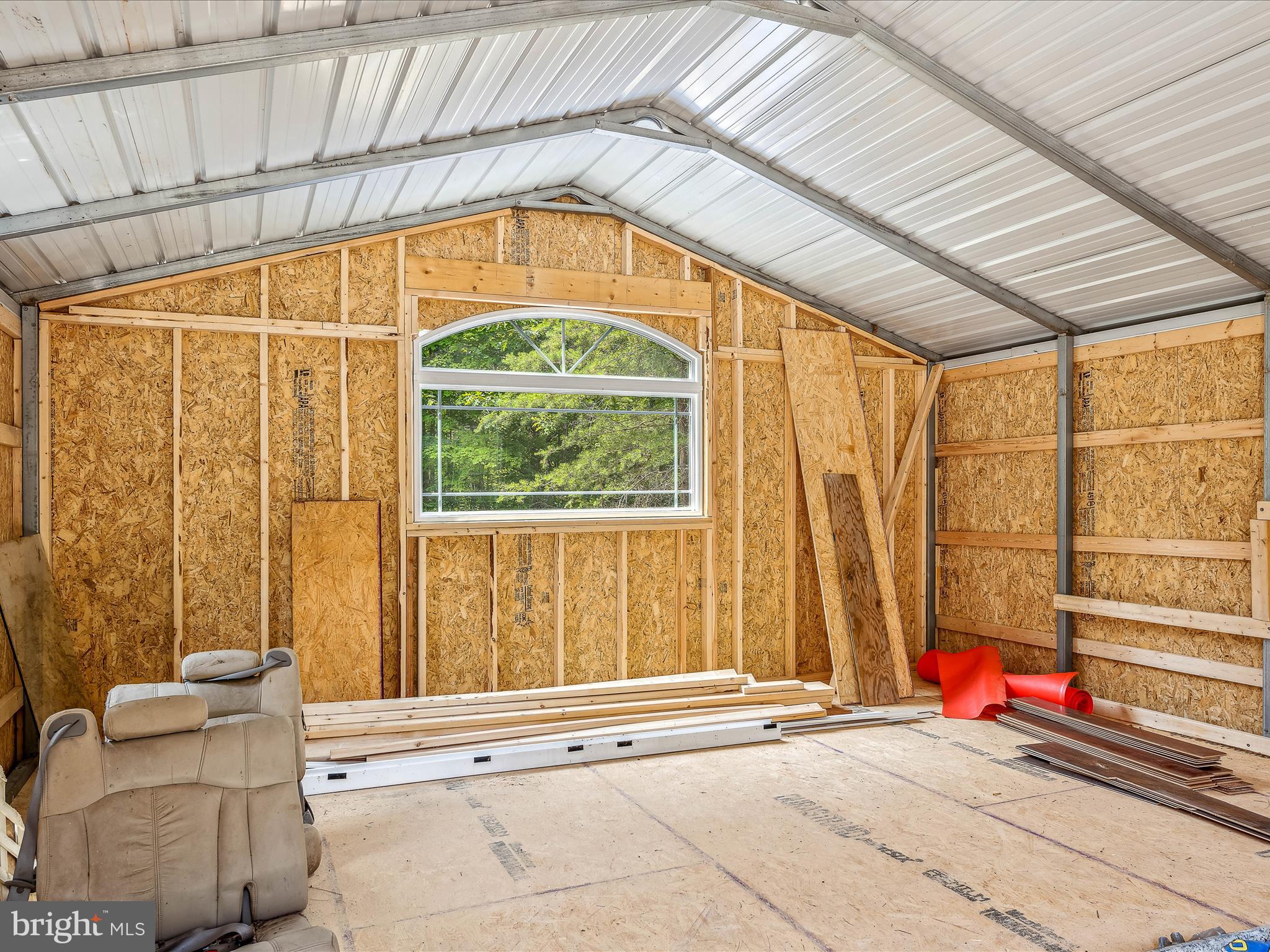 DEER SPRING WOODS - Land