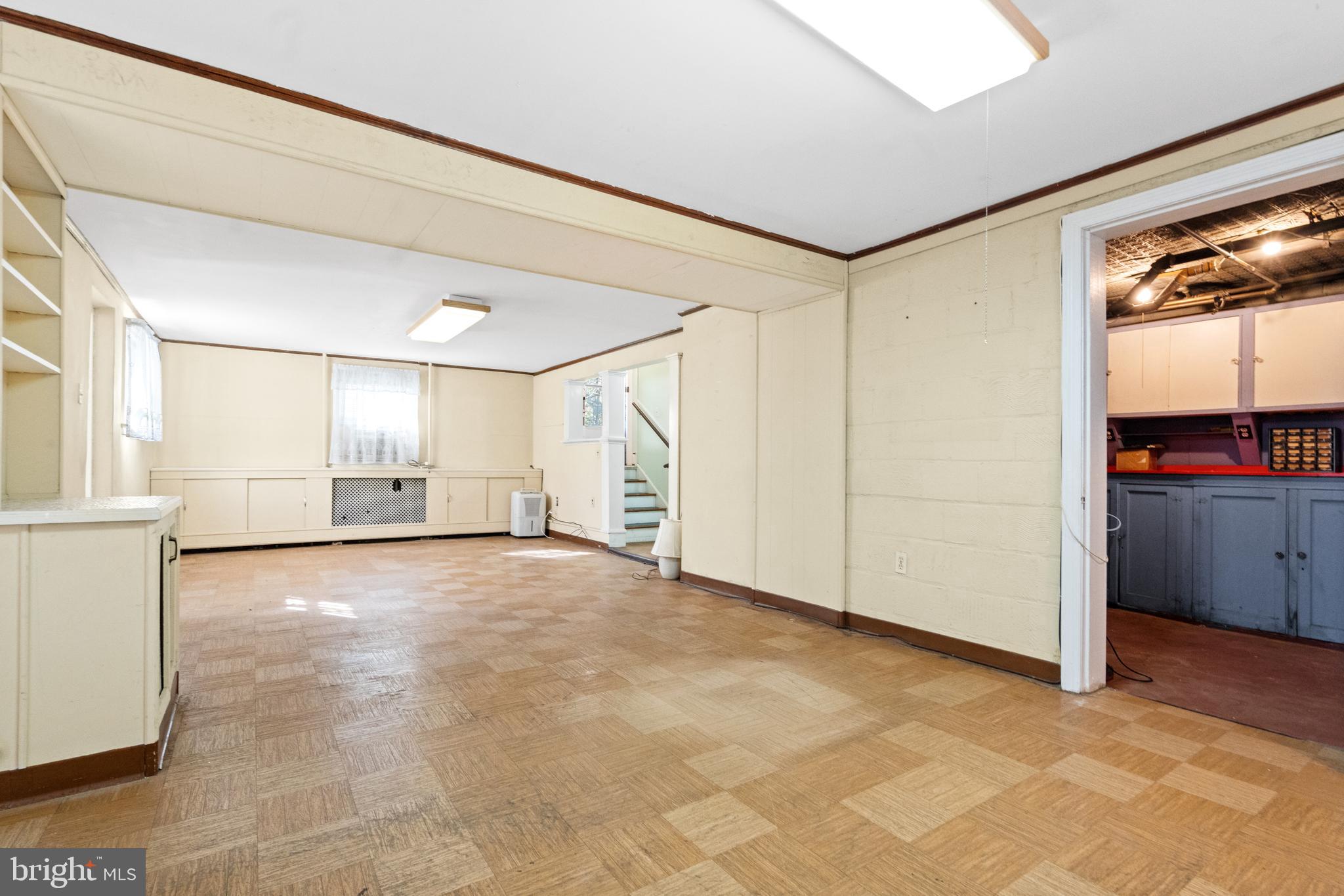 SHIRLEY WOODS - Residential