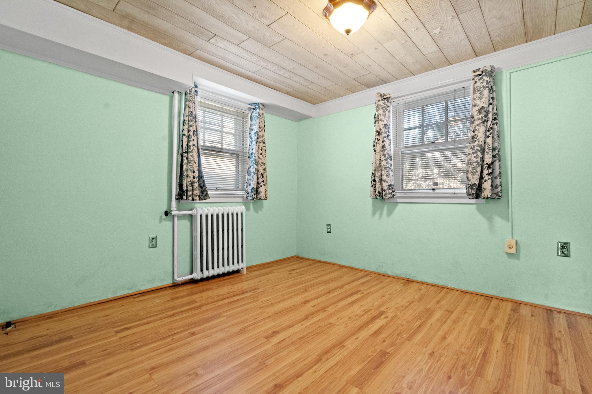 SHIRLEY WOODS - Residential