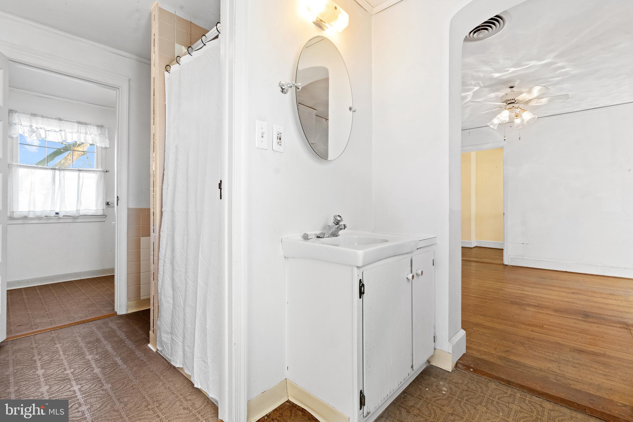 SHIRLEY WOODS - Residential