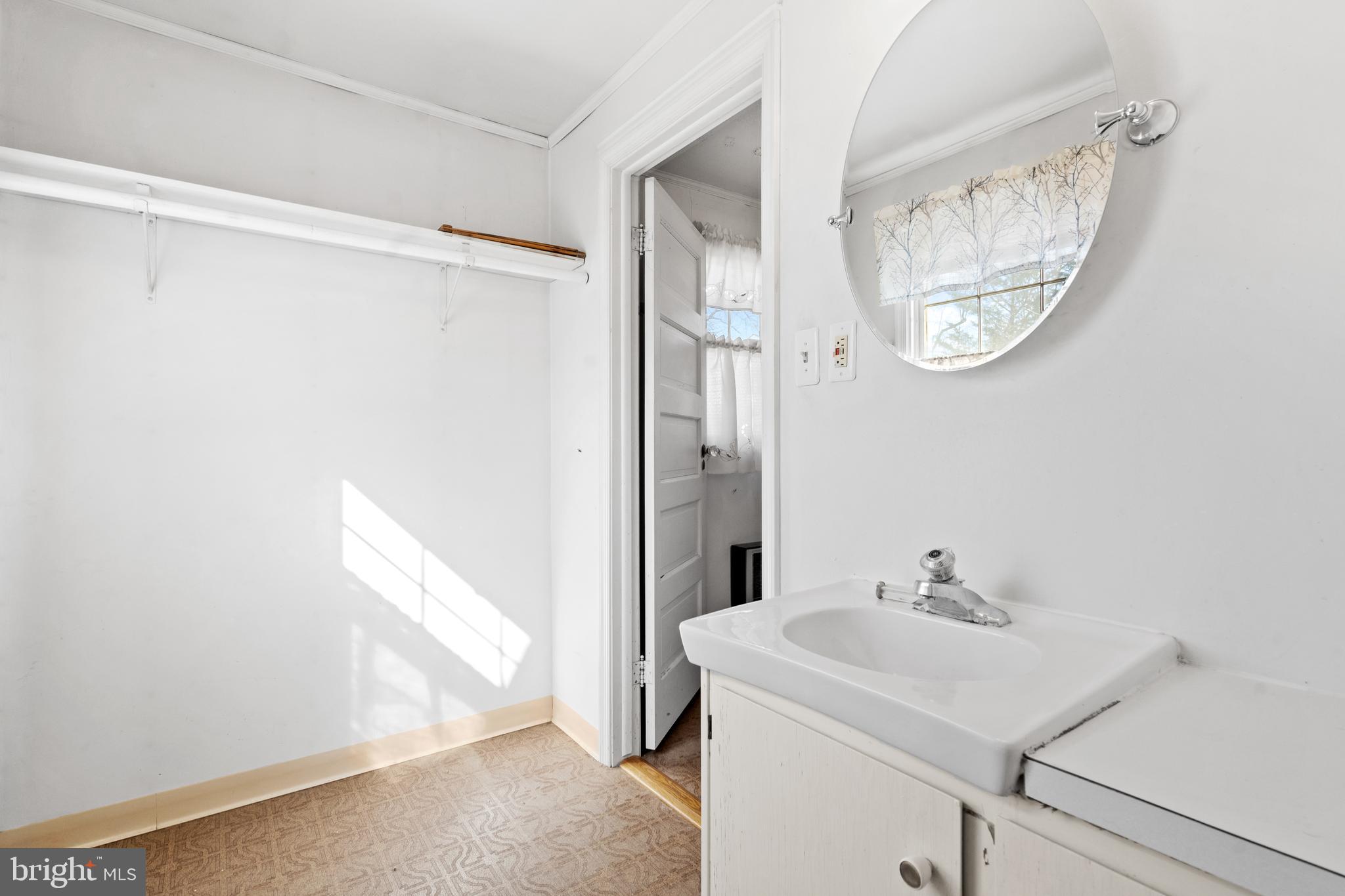 SHIRLEY WOODS - Residential