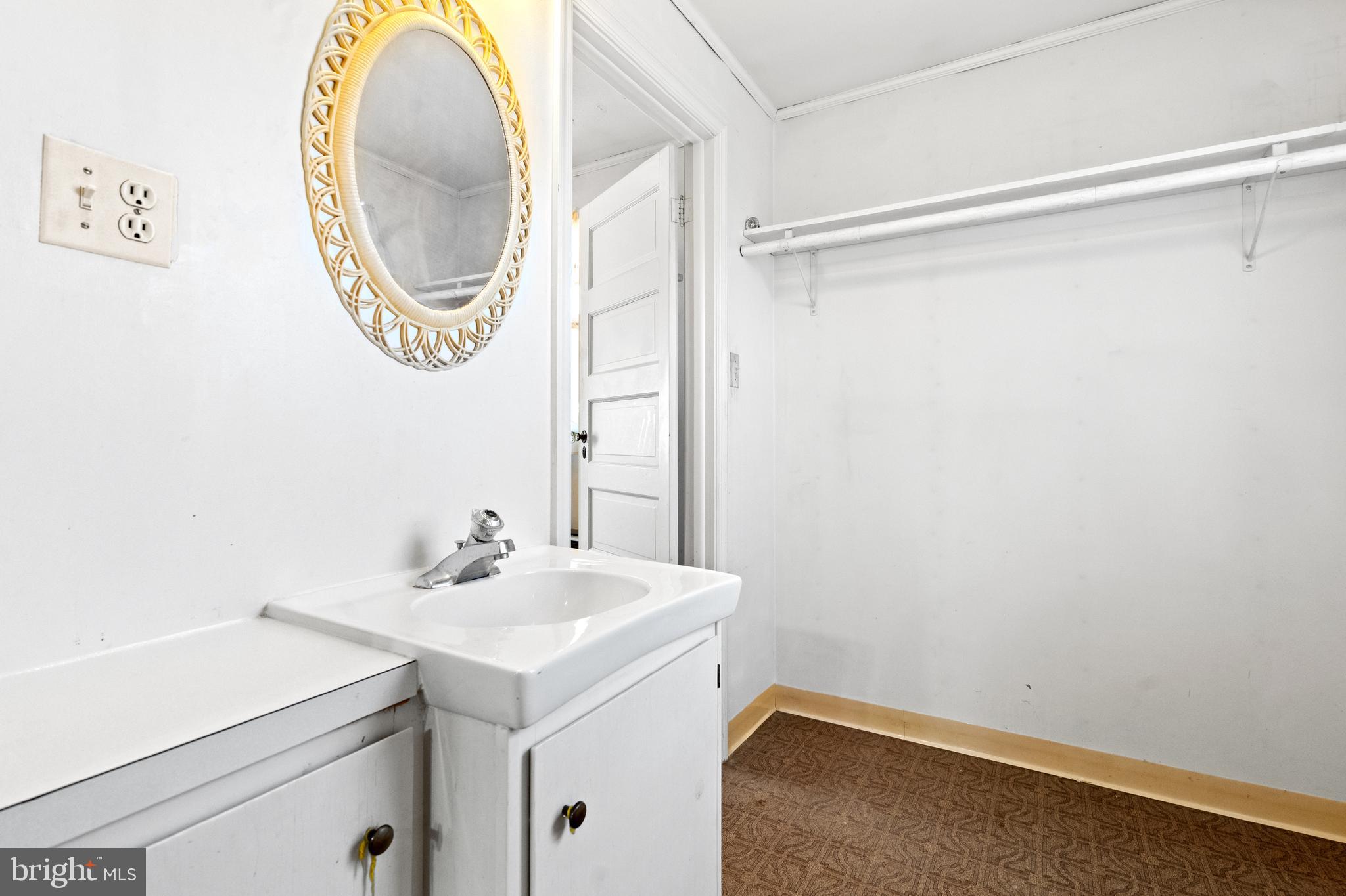 SHIRLEY WOODS - Residential