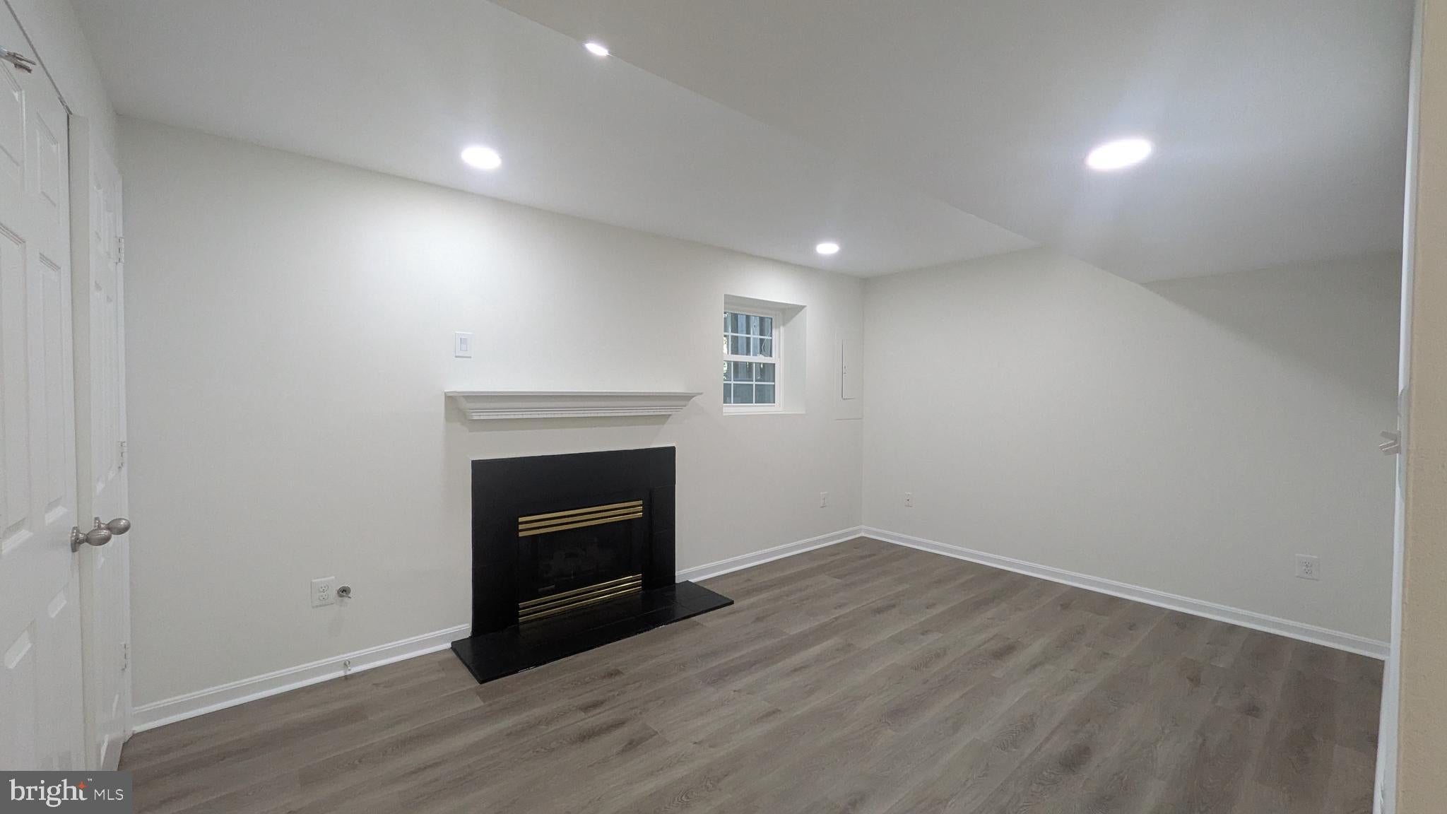 9233 JESSICA DRIVE