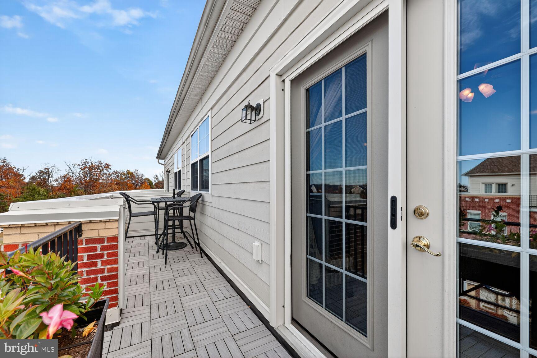 TOWNES CONDOMINIUMS - Residential