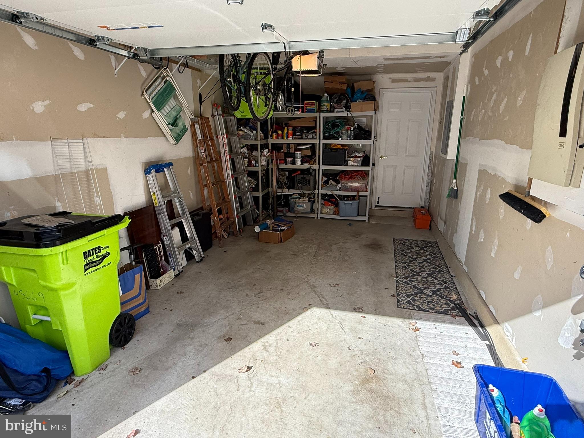 TOWNES CONDOMINIUMS - Residential