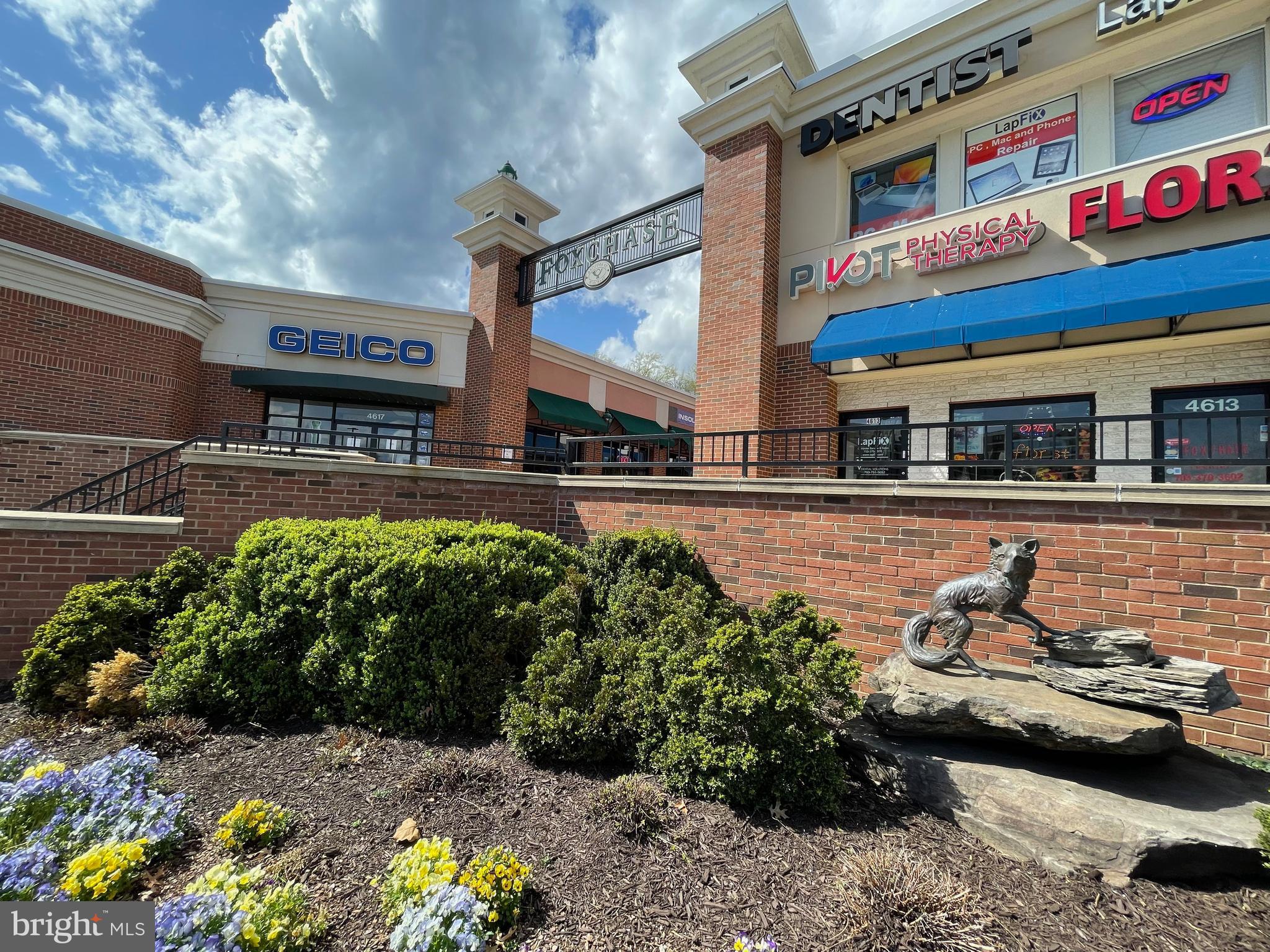 HALLMARK - Residential Lease