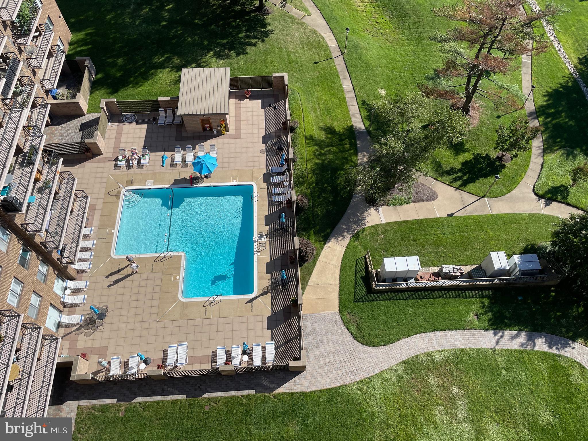 HALLMARK - Residential Lease