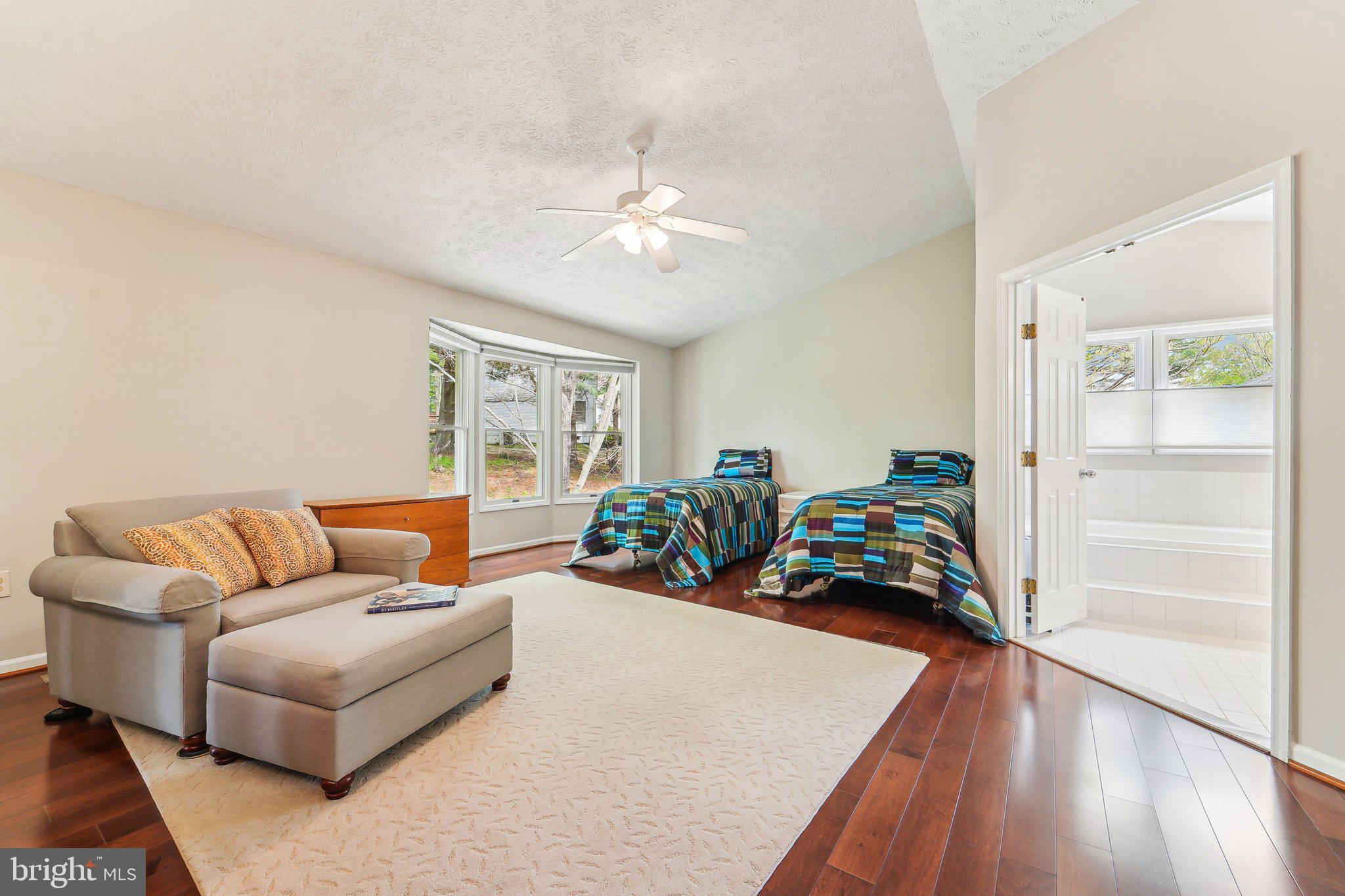 VILLAGE OF HICKORY RIDGE - Residential