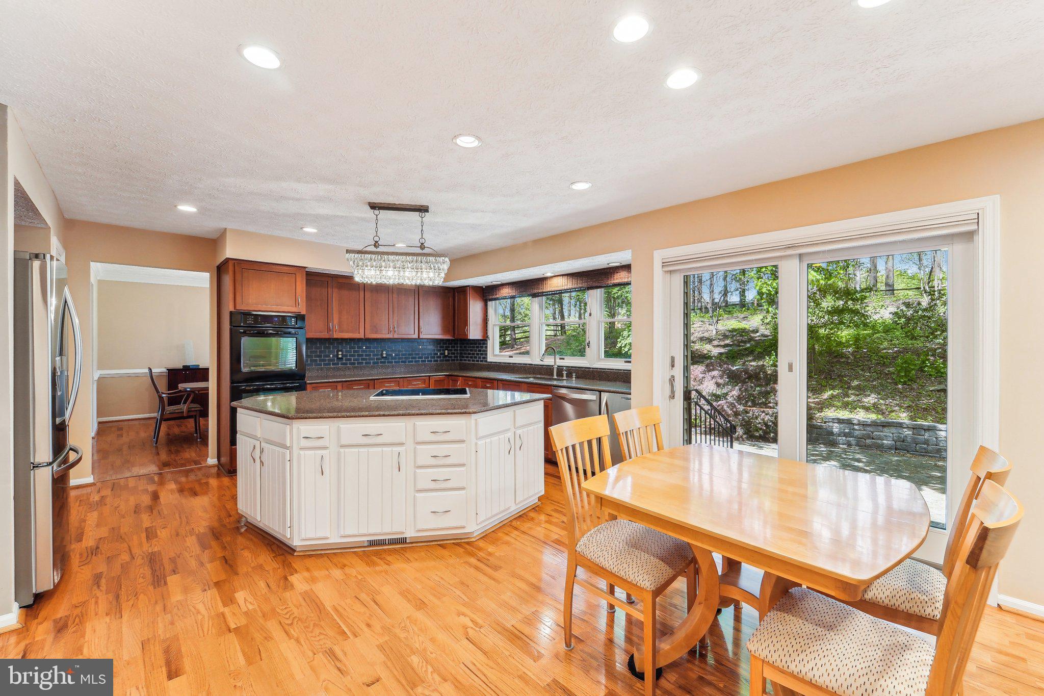 VILLAGE OF HICKORY RIDGE - Residential