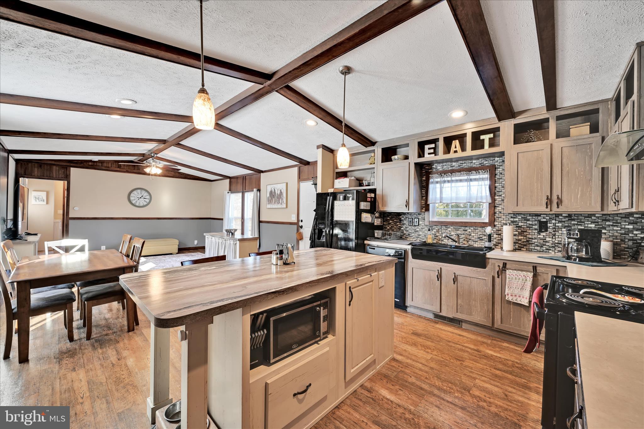 SOUTH HEIDELBERG - Residential