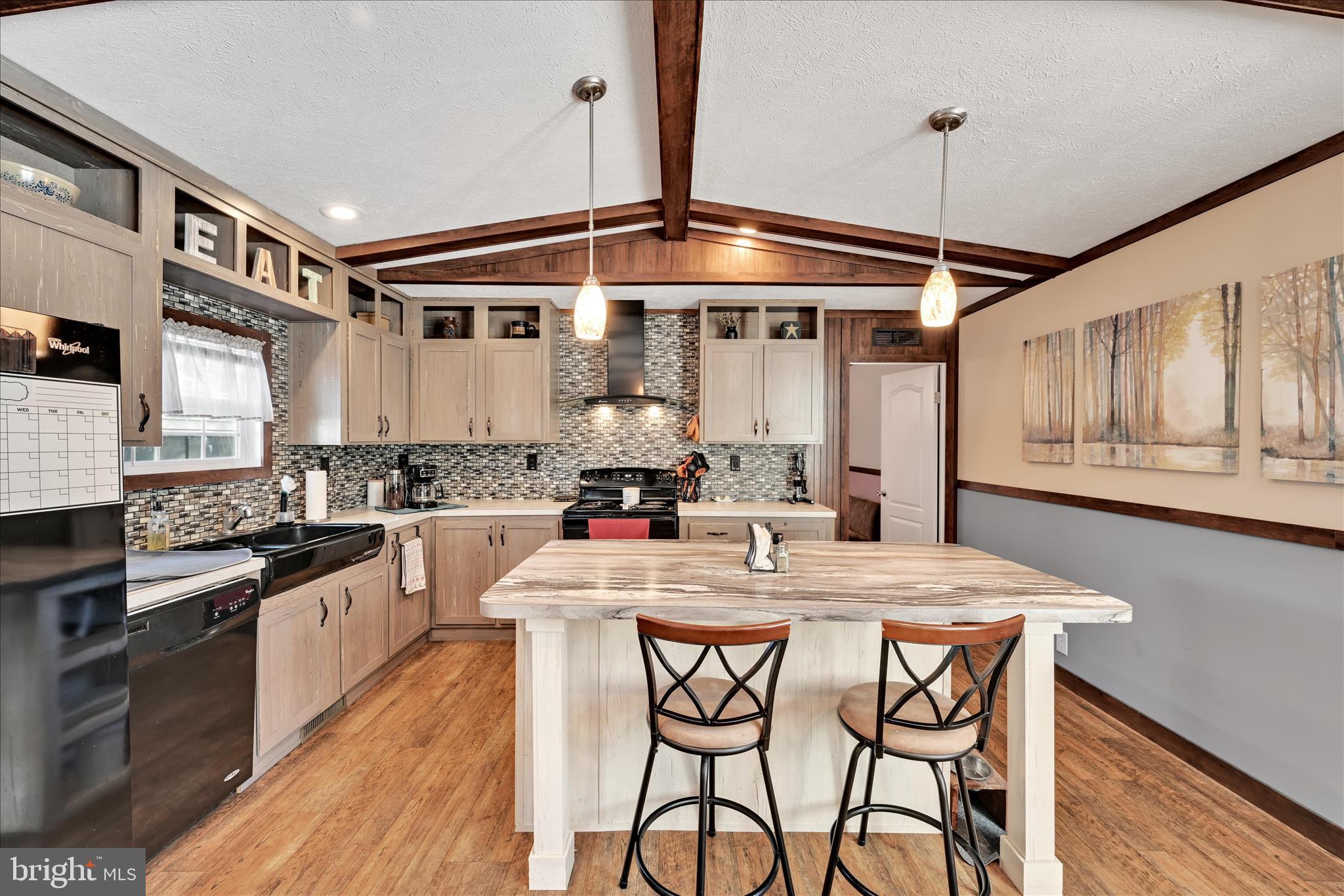 SOUTH HEIDELBERG - Residential