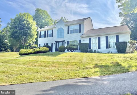 Homes For Rent - 3257 Charles Griffin Drive<br/> Delaware County, GARNET VALLEY, PA 19060