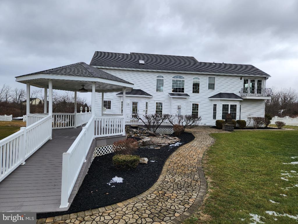 HILLSIDE FARM ESTATES - Residential