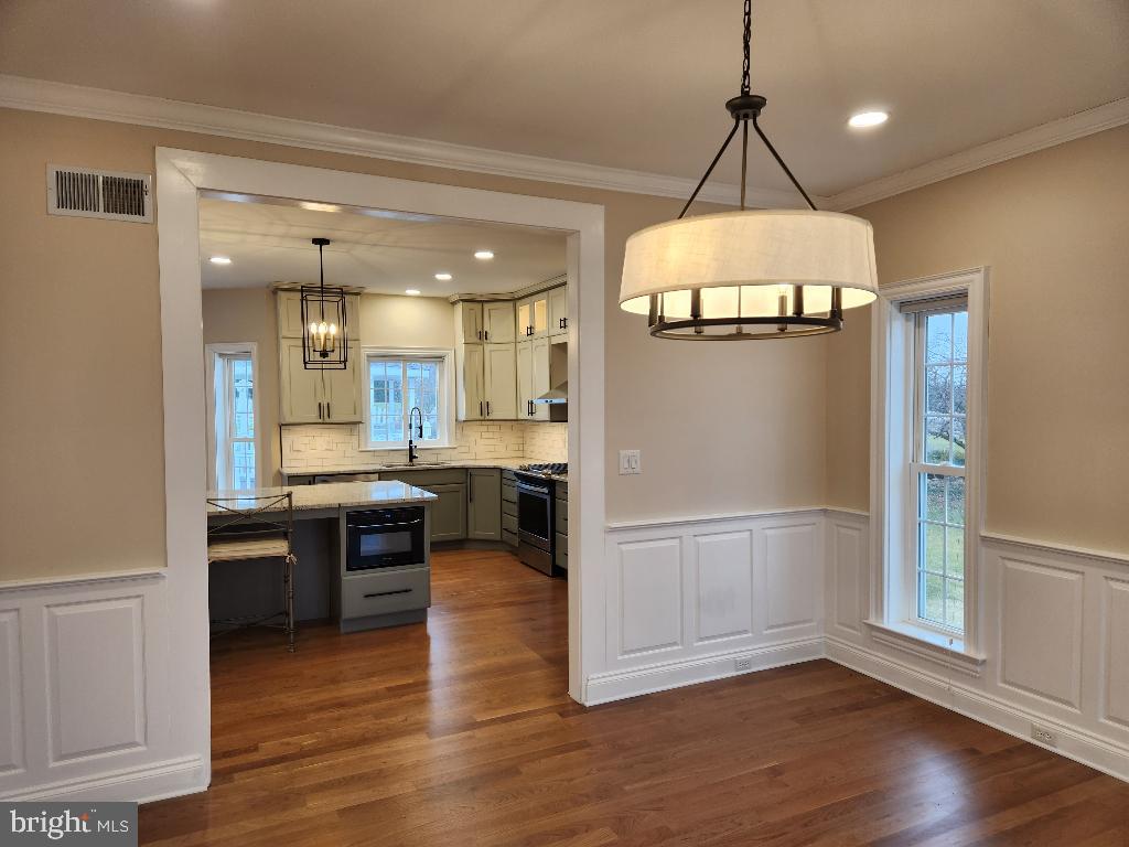 HILLSIDE FARM ESTATES - Residential