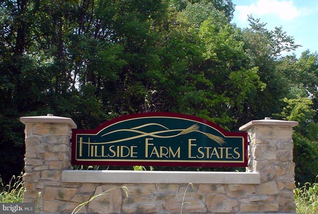 HILLSIDE FARM ESTATES - Residential