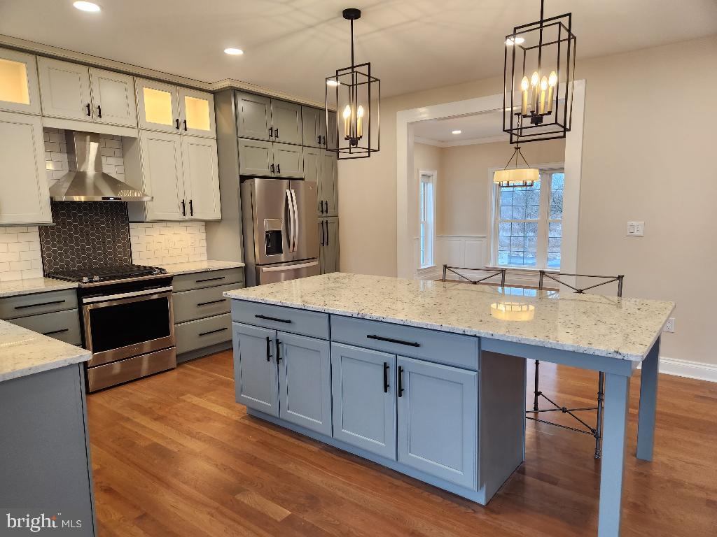 HILLSIDE FARM ESTATES - Residential