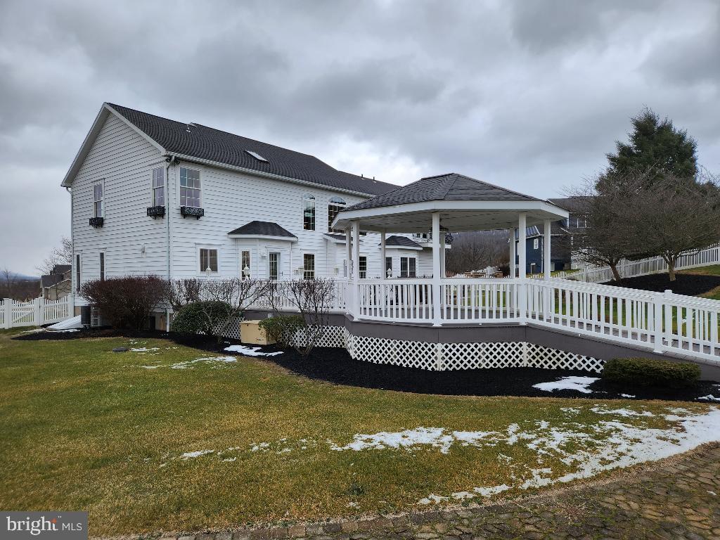 HILLSIDE FARM ESTATES - Residential