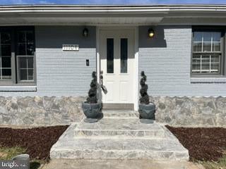 11104 BEACH MILL RD, GREAT FALLS, VA 22066 - Image c4b71a6f00af9d2116f7e1ad4e7d59e7/1902913052