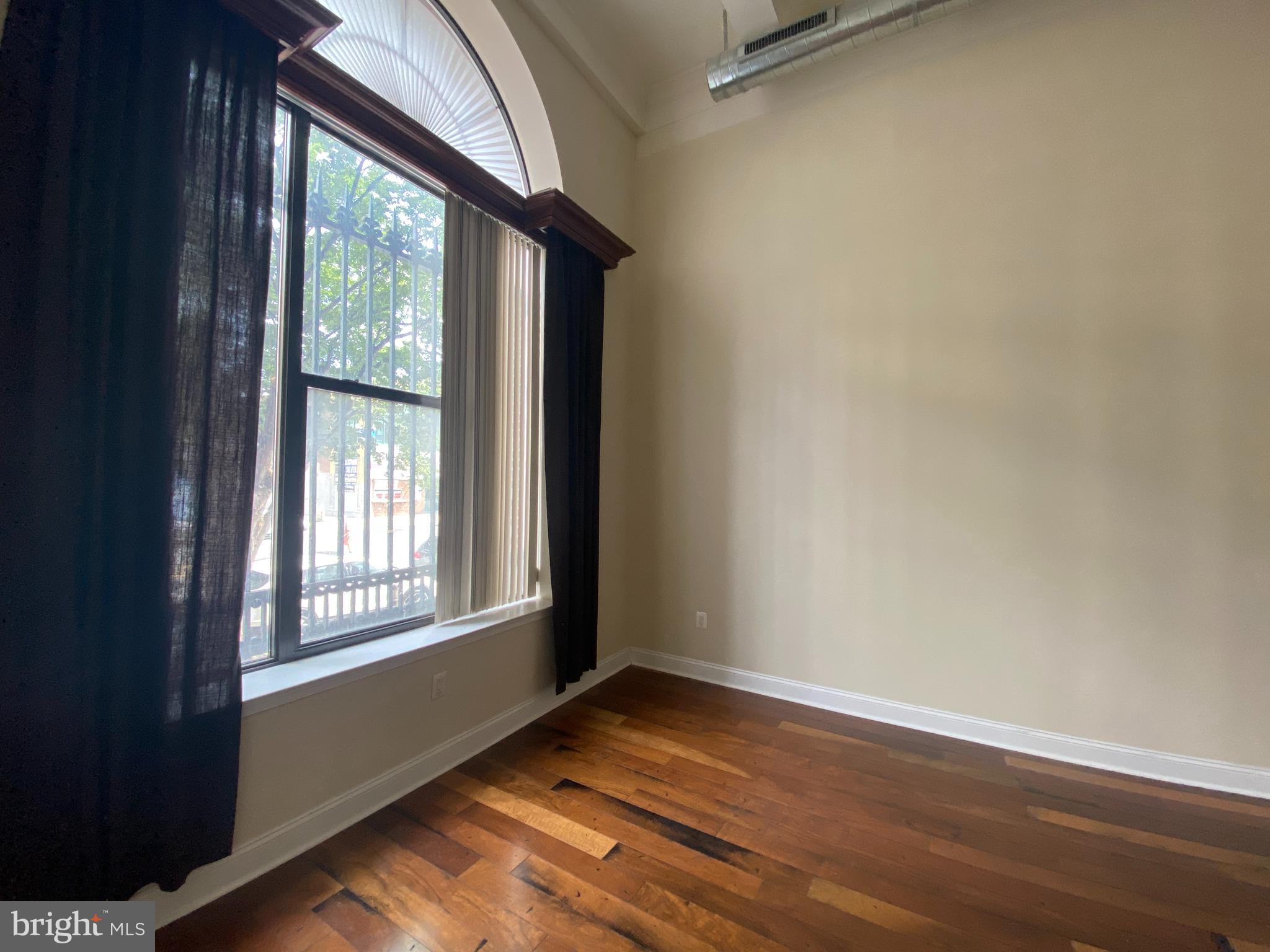 GRADUATE HOSPITAL - Residential Lease