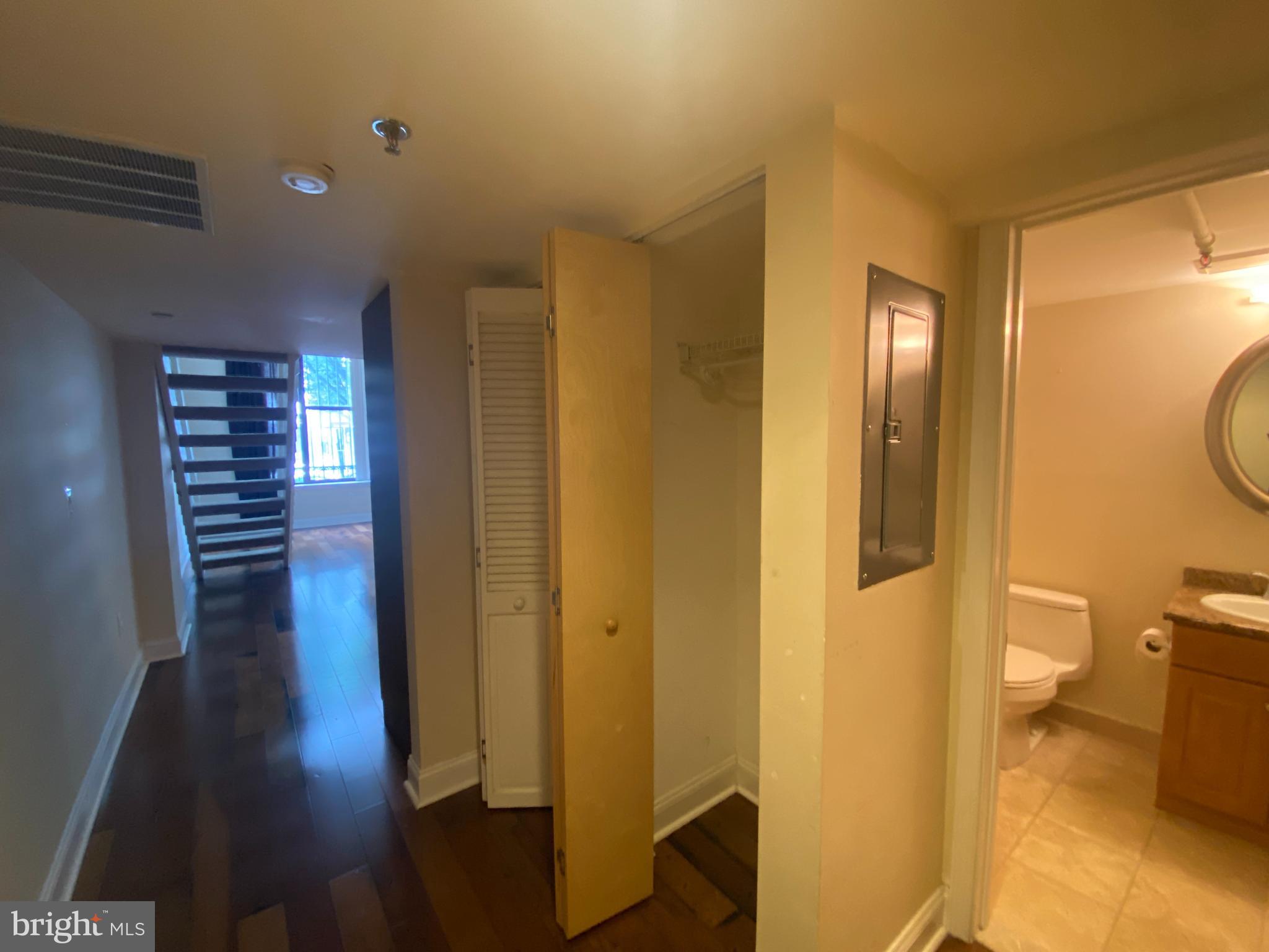 GRADUATE HOSPITAL - Residential Lease