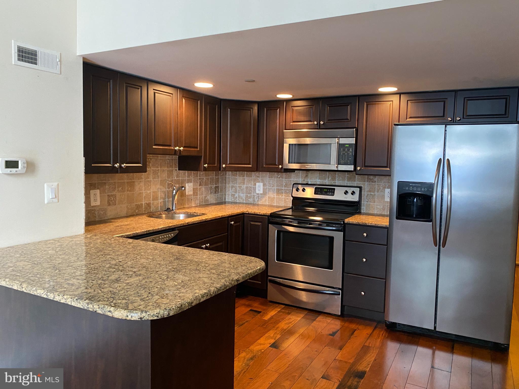 GRADUATE HOSPITAL - Residential Lease