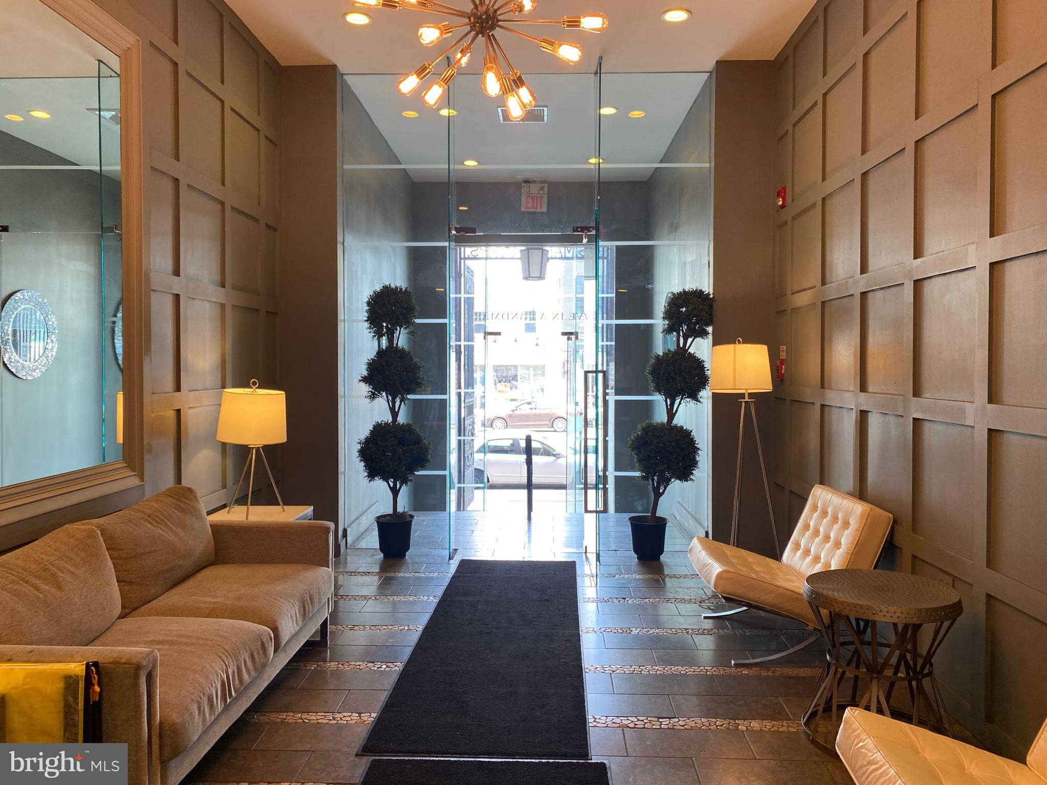 GRADUATE HOSPITAL - Residential Lease