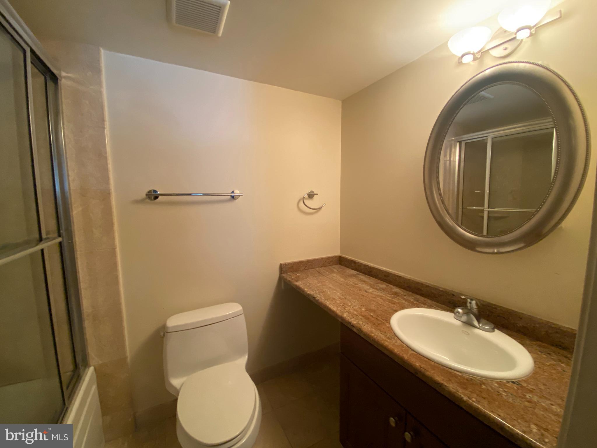 GRADUATE HOSPITAL - Residential Lease